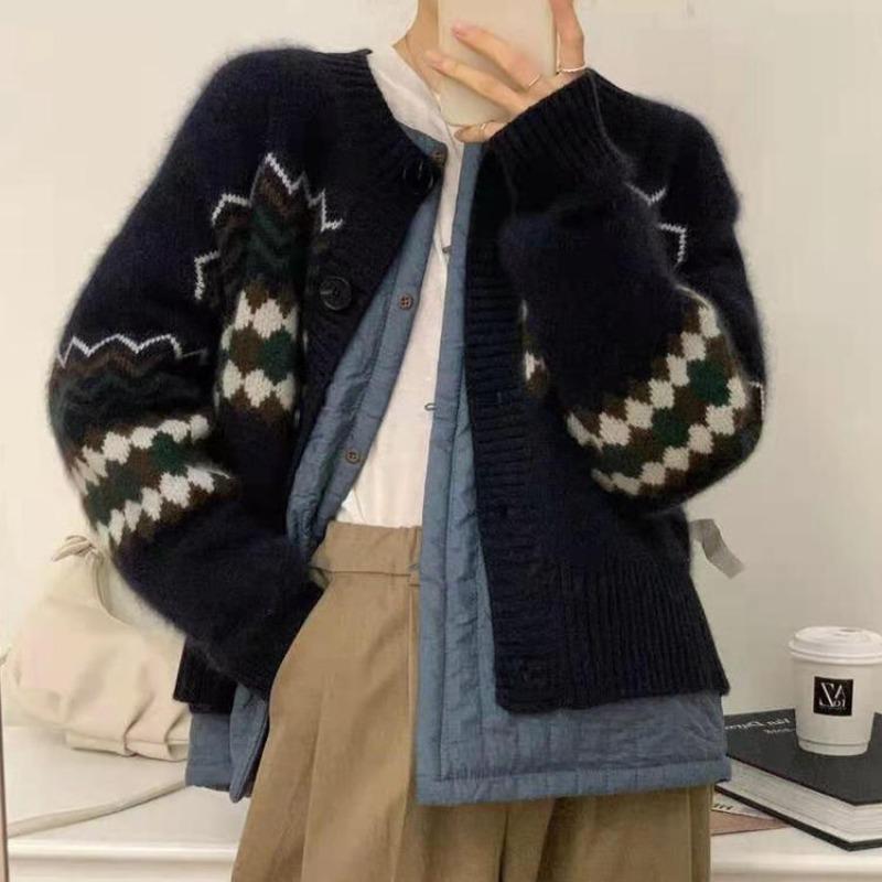 New Autumn Long Sleeve Print Cashmere Sweater Women Fashion Round Neck Loose Knitted Cardigans Jacket Women Elegant Vintage Lady Cardigan Tops 25504
