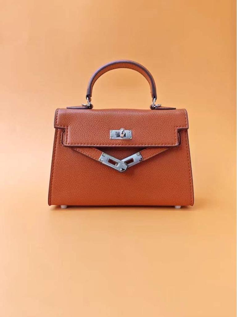 Γυναικεία Εμβληματική Τσάντα Tote Color-Block Φθινόπωρο/Χειμώνας 2025