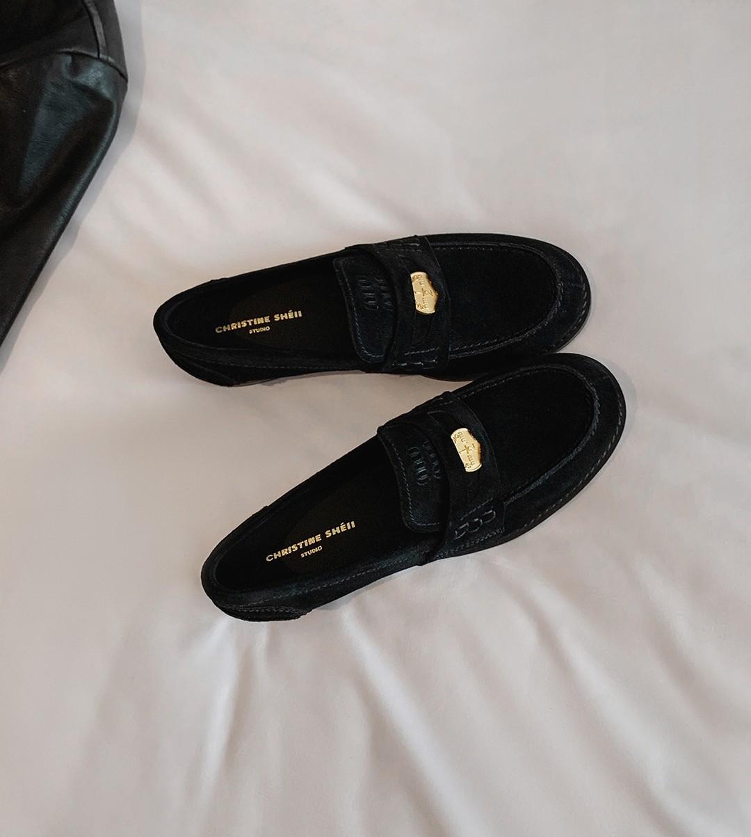 

Секундные волосы~ Туфли как у Су Иинь, монетки miu, натуральная замша, лоферы на одной педали, женские маленькие кожаные туфли 38