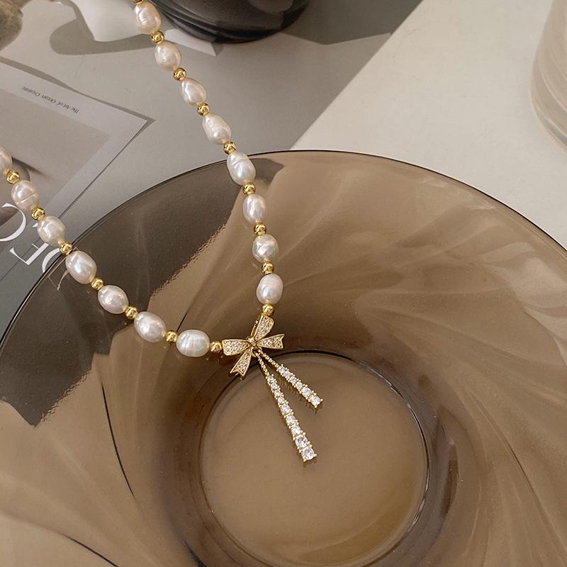 Freshwater Pearl Necklace with Tiny Inlaid Zircons, Bow-shaped, French Vintage Collar Chain, Copper Beads