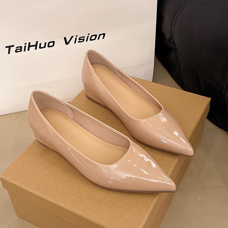

Новые весенне-осенние нюдовые туфли-лодочки на плоской подошве со скрытой платформой, женские туфли с мелким вырезом, универсальные туфли для通勤 40