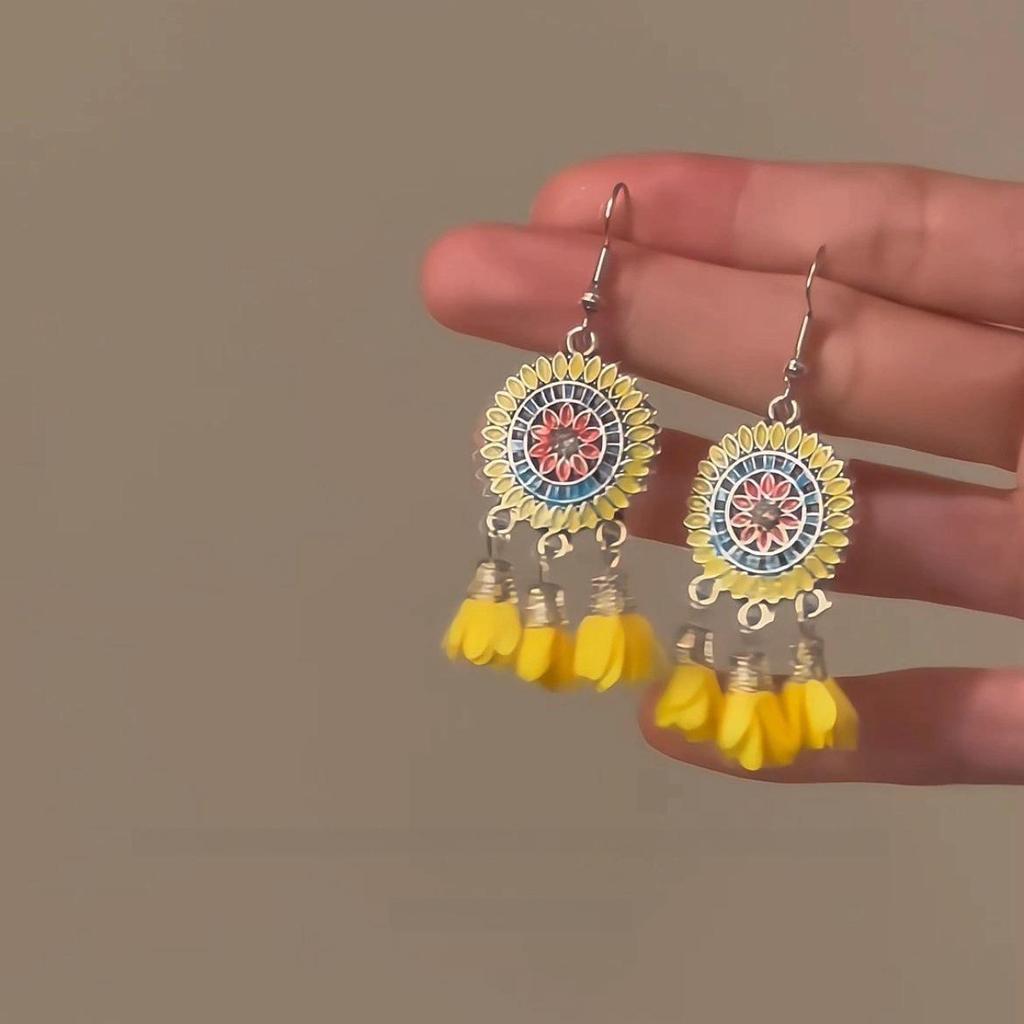 Resort Style Sunflower Earrings - Spring/Summer 2025 Collection for Women