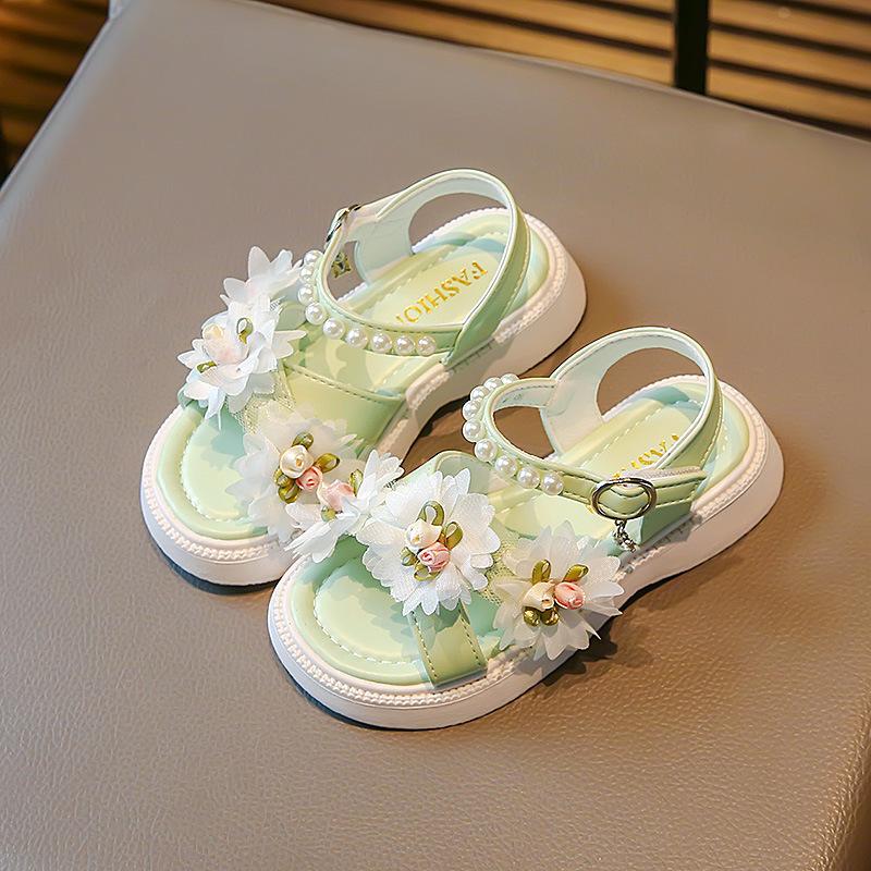 

Сандалии для девочек 2025 лето новые детские туфли принцессы с жемчужными цветами для маленьких девочек, детей среднего и старшего возраста, детская нескользящая обувь 23