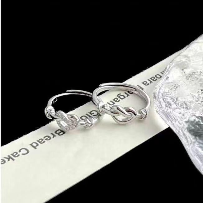 Entwined Love Zircon Ring: Elegant Design for Couples