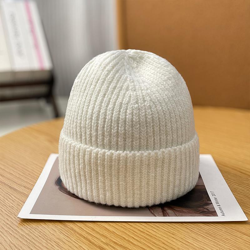 Winter All match Warm and Ear protecting Solid Color Light Plate Knitted Hat with Big Head Circumference and Face Shaping Small Cold Hat