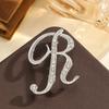 Spilla di Diamanti con 26 Lettere Inglesi Spilla Corsage in Metallo con Strass da Donna per Abbigliamento Zaino Sciarpa e Accessori Spille