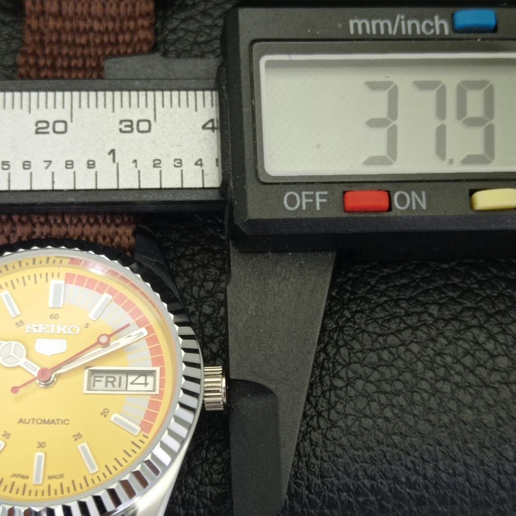 REFURBISHED SEIKO 5 AUTOMATIC 6309A VINTAGE JAPAN MENS YELLOW WATCH A440817-4 Sk-a440817