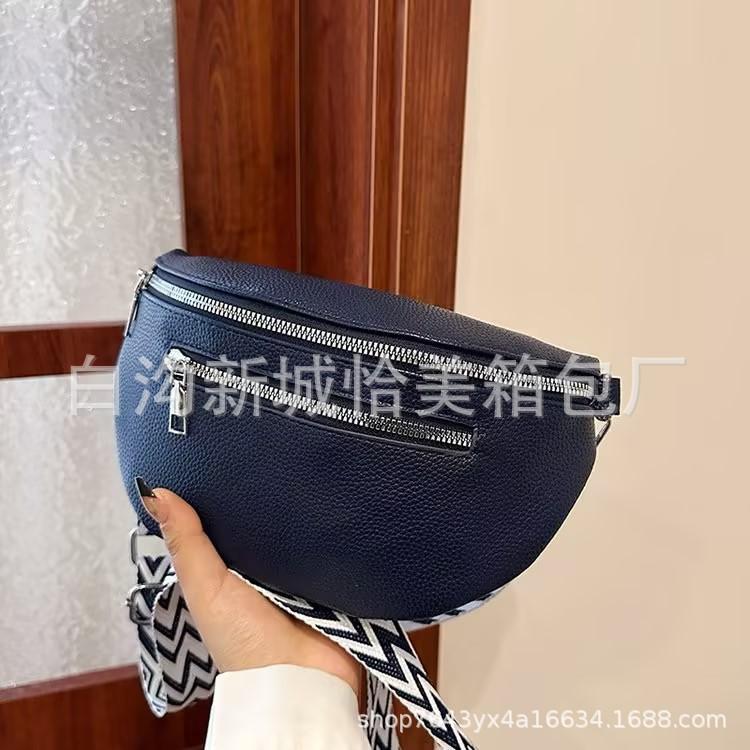 Trendy Fashion Breast Bag Women's New Wide Shoulder Strap Waist Bag Large Capacity Saddle Bag Versatile Messenger Bag