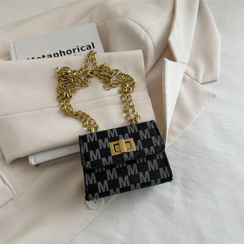 2025 весна новая мода сумка через плечо повседневная цепочка маленькая квадратная сумка женская мода персонализированная красивая сумка-мессенджер