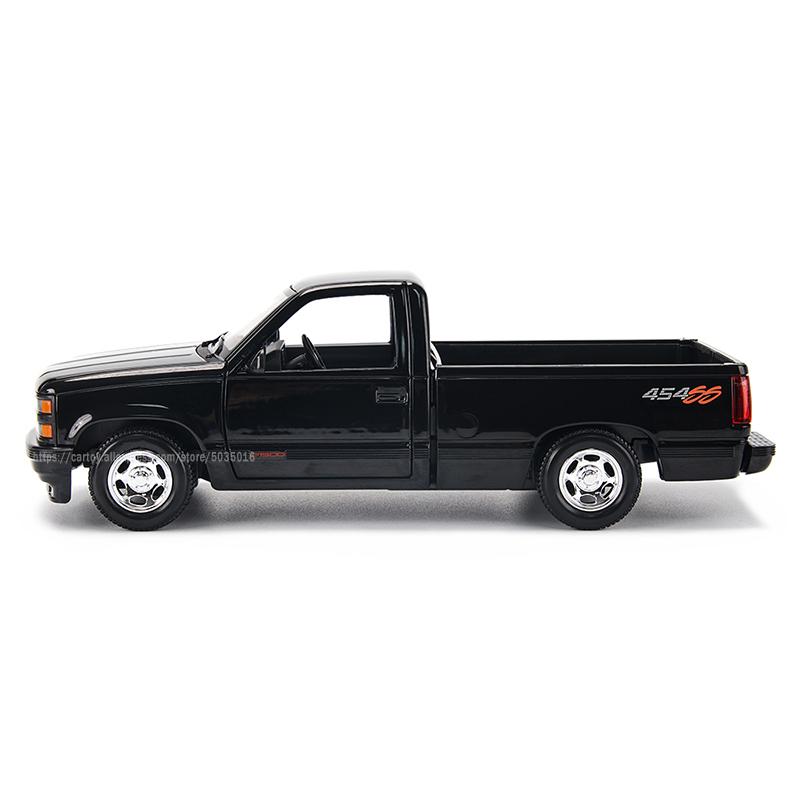Maisto 1:24 1993 Chevrolet 454 SS Pick-up simulation alloy car model crafts decoration collection toy tool gift birthday present