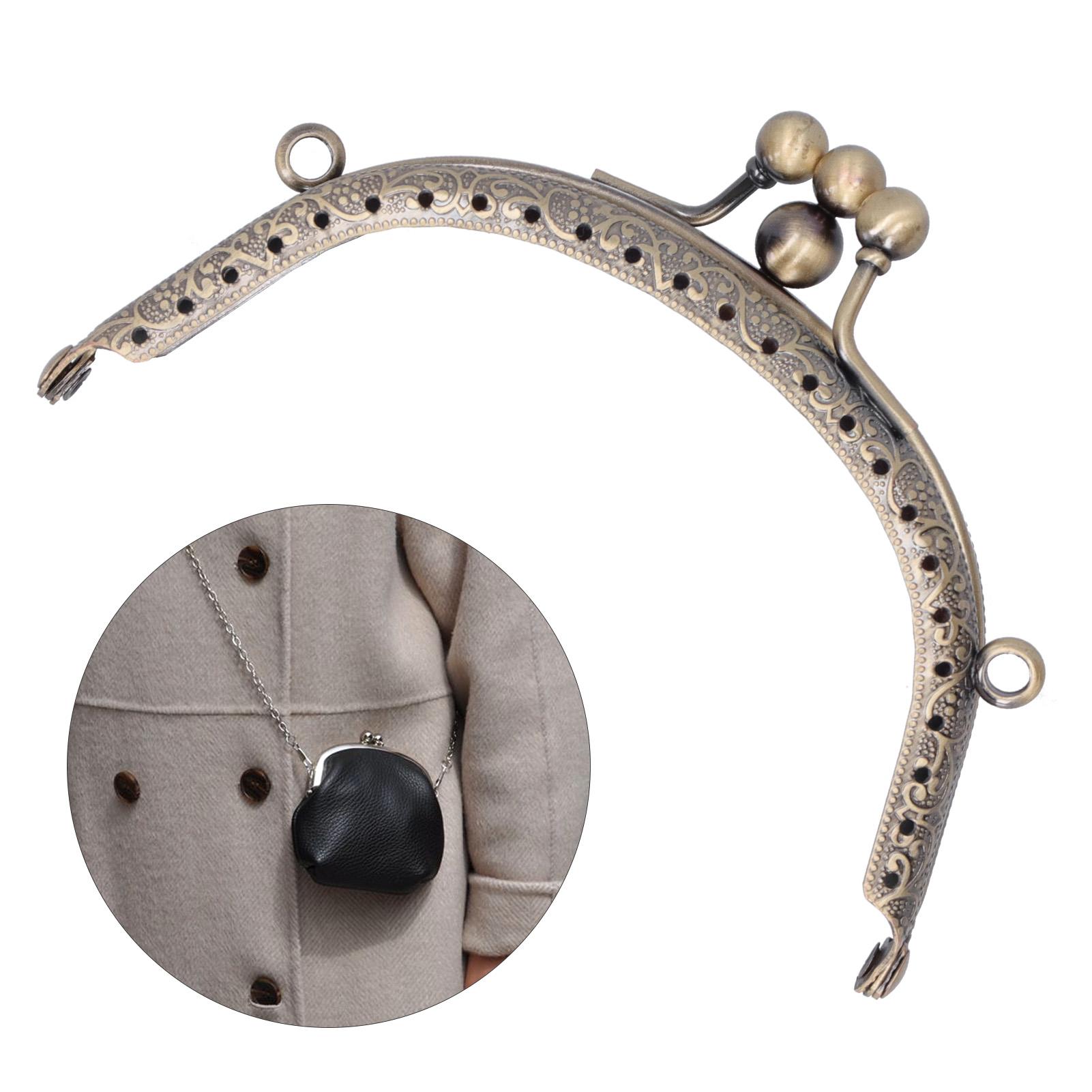 

Металлическая рамка для кошелька полукруглая рельефная ретро двойное кольцо античная латунная ручка 10,5 см