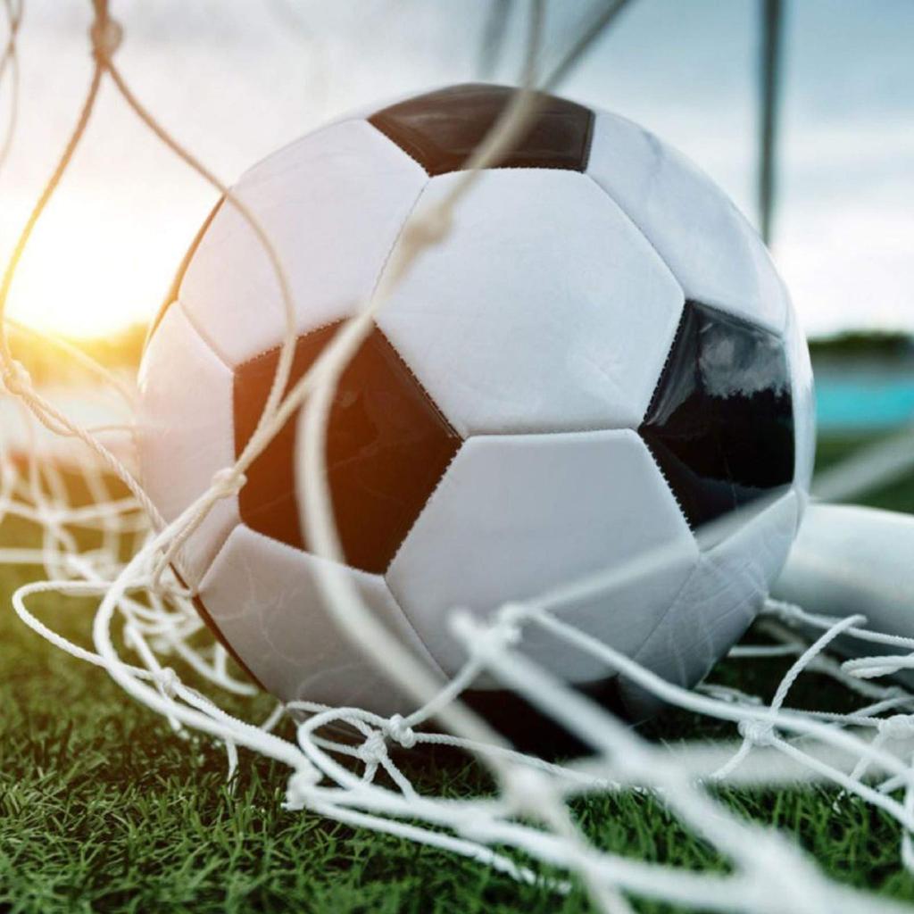 Wallfire Size 4 Soccer Certified for Elementary School Inflatable Perfect for Elementary School and Junior High School Practice and Black and White