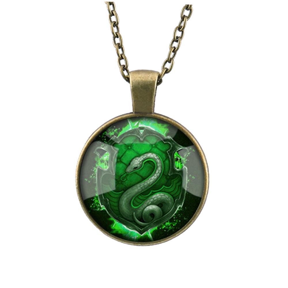 Vintage Harry Potter Gryffindor Schools Badge Pendant Locket Decor Necklace
