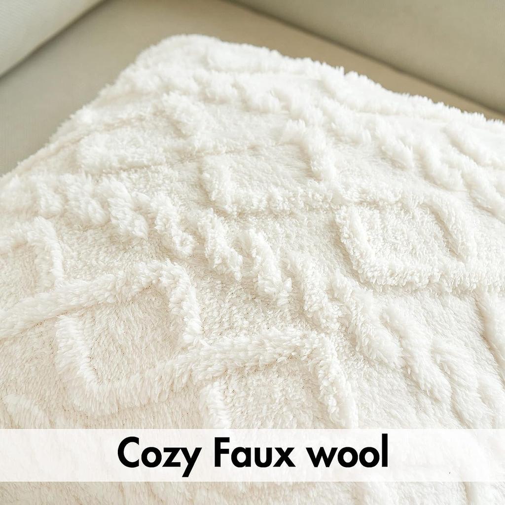 Decorative Artificial Wool Pillow Case, Soft Short Plush Wool Square Pattern Cushion Cover, Modern Decorative Sofa, Fami