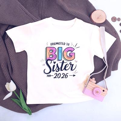 Siostra Starsza Ładowanie 2026 Nadruk Koszulka Dziecięca Ubrania Koszulka dla Starszej Siostry Dziecko Letnia Koszulka Dziecięcy Retro Strój