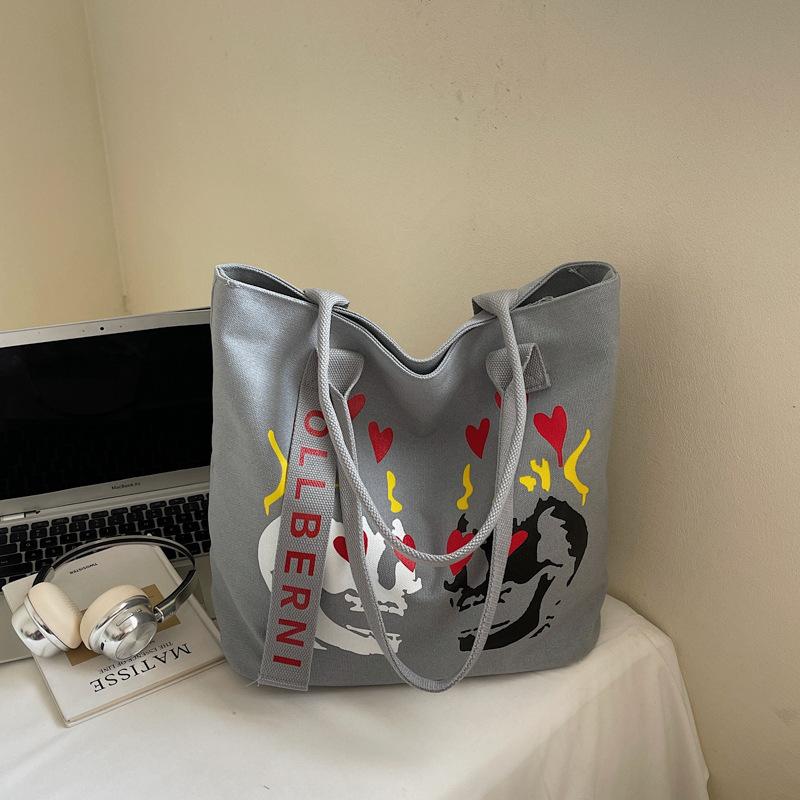 

A Simple, Fashionable, Trendy, Casual and High-quality Single-shoulder Tote Bag with Large Capacity