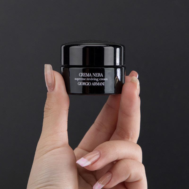 Armani Crema Nera Crema Rivitalizzante 15ml - Idratante Viso di Lusso per Regalo