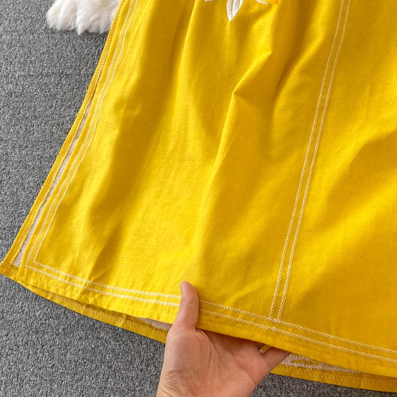 RUGOD Abito lungo da viaggio in stile etnico con ricamo girocollo con maniche a lanterna, abito stile bohémien retrò ampio scampanato femminile