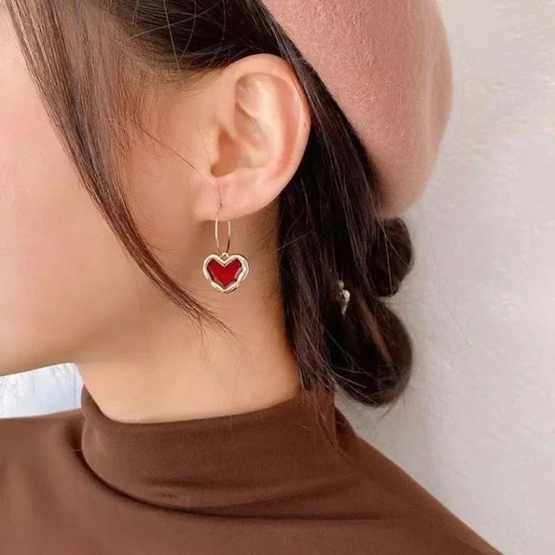 New Korean Love Heart Earrings For Women Fashion Red Heart Vintage Enamel Metal Drop Earring Jewelry Gifts Wholesale