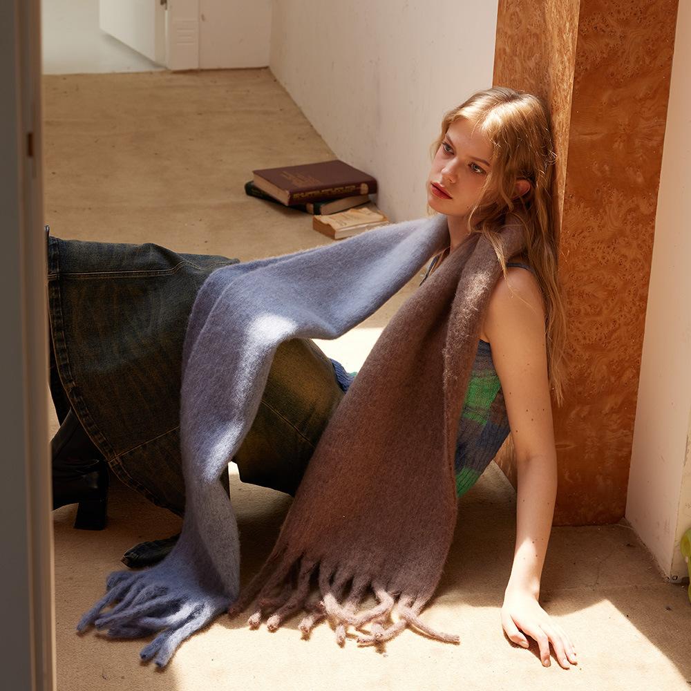 Wool Dopamine Gradient Autumn and Winter Scarf Women's Soft and Waxy Warm Scarf Shawl