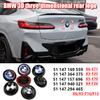 1 Stück 3D ABS Chrom Schwarz Heckklappen-Plakette Emblem Mit Sockel Für Blau-Weiß Logo X5 E70 F15 X4 F26 X6 E71 F16 X3 F25