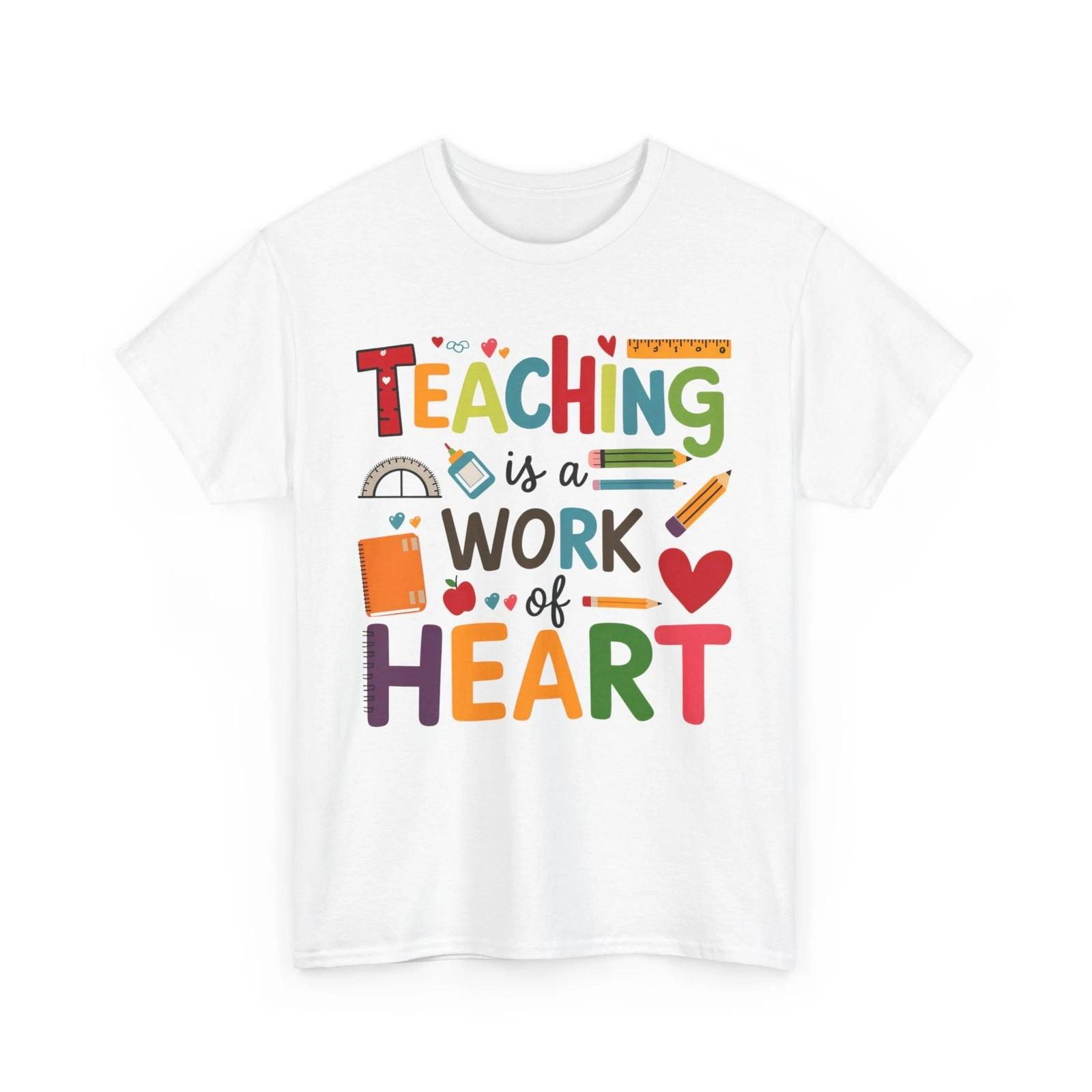 

Smart & Kind Teacher T-Shirt | Great Gift for Educators 3XL