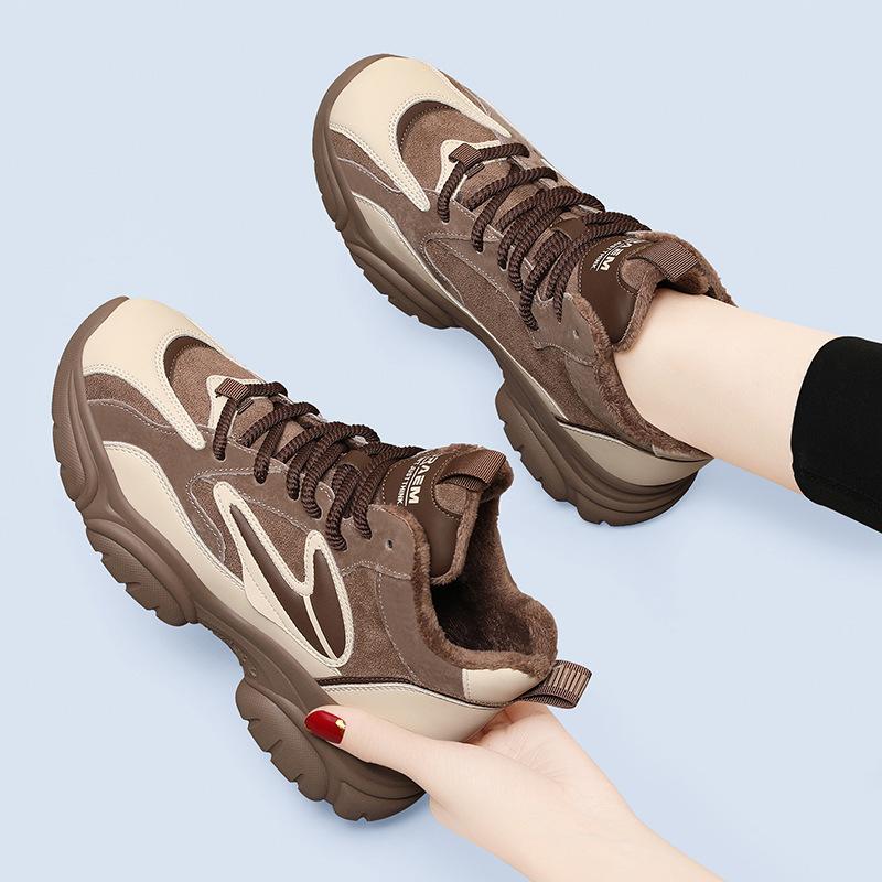 

Casual sports shoes women s autumn and winter large size versatile velvet black platform dad flat bottom small leather shoes 41