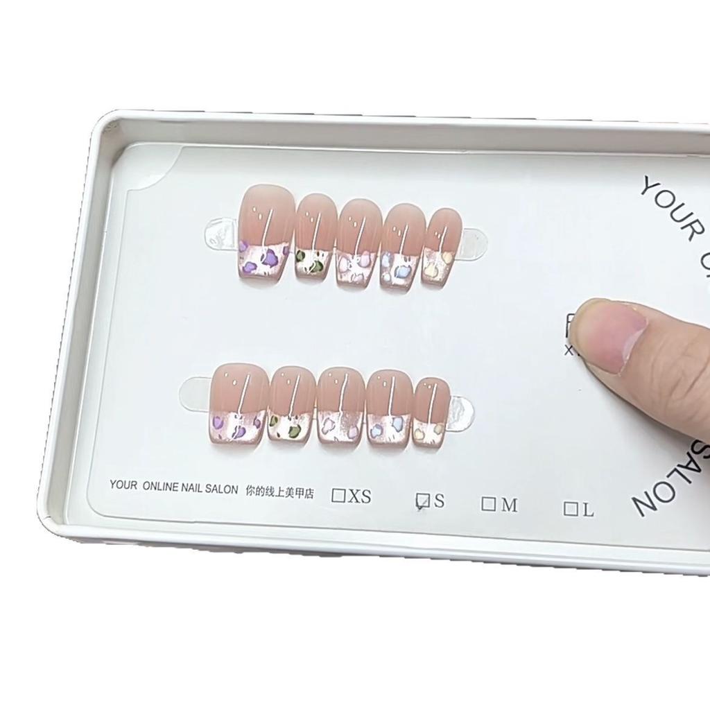 Hand-made Armor Colored Leopard Print Cat Eye Hand-painted Pure Sweet Temperament Whitening Nail Patch