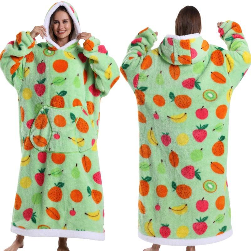 Autumn and winter sports and leisure warm TV blanket senior women's plush comfortable soft bathrobe warm fluffy robe