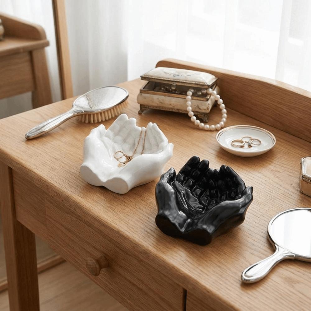 Resin Cupped Hands Tray Decorative Key Storage Tray Palm Ornament Hand Shaped Key Tray Home Decor