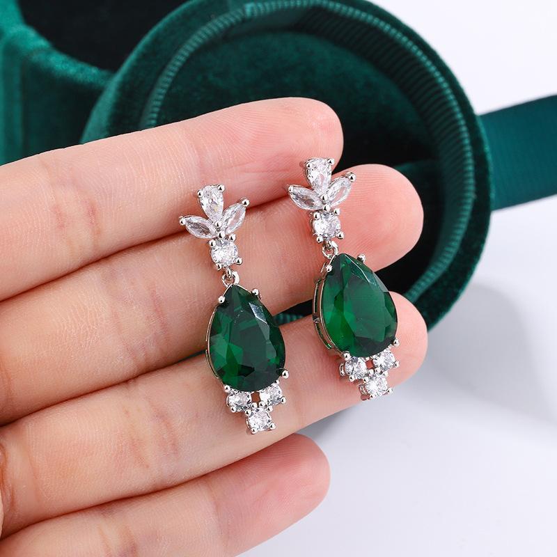 New Stylish Retro Drop Earrings Set With Imitation Grandmother Green Temperament Earrings Party Birthday Gift
