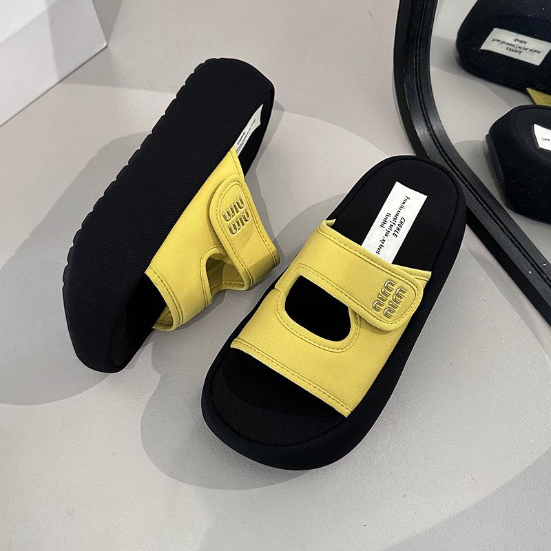 Velcro Thick-soled Slippers Can Be Worn by Women In Summer 2025 New Beach Seaside Vacation Cool Slippers