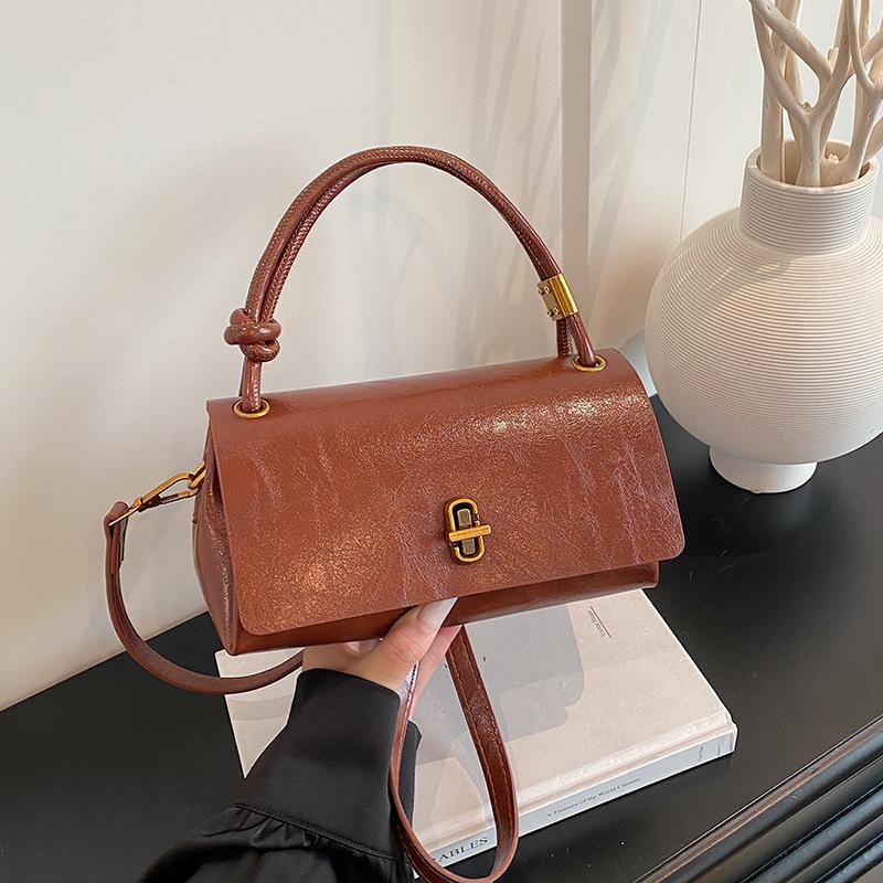 

Yogodlns New Fashion Casual Oil Wax Leather Shiny Surface Women s Shoulder Crossbody Bag Luxury Style 22x10x12cm коричневий