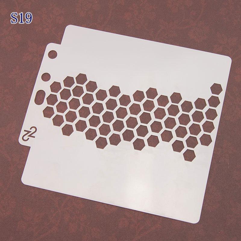 Creative Aperture Stencil: Multifunctional Mask for Spraying and Decoration for Drawing Decorating Coffee and Cakes