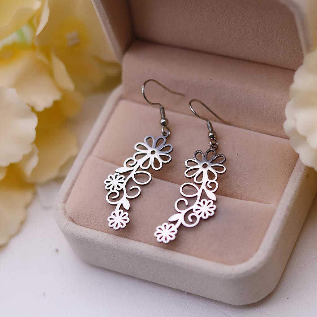 1Pair of Leaf Hollow Pendant - Plant Cluster Design, Jewelry Earrings Suitable for Daily Wear and Gifts