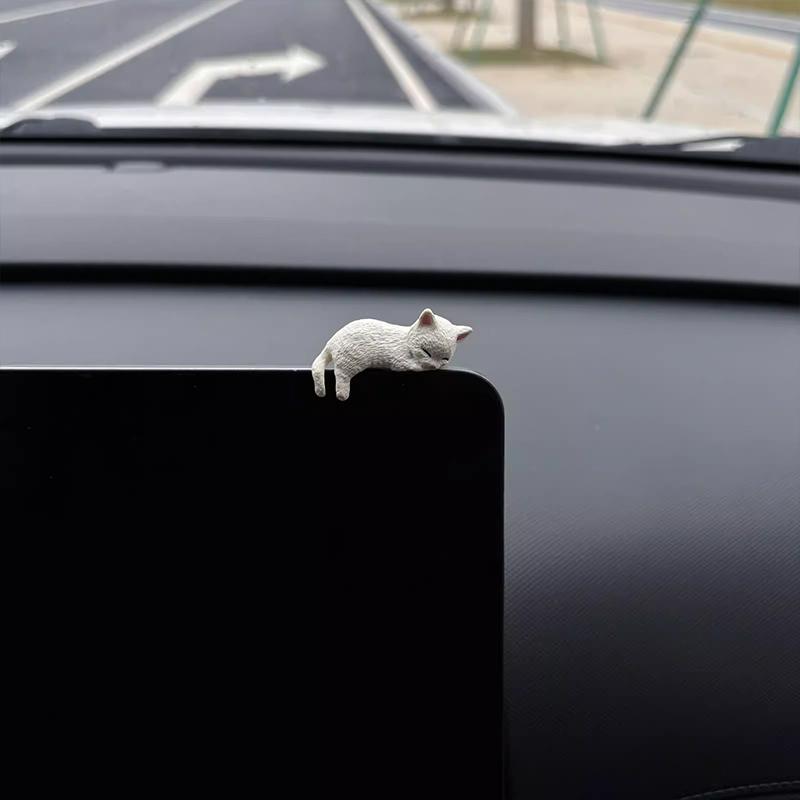 4pcs Cute Cat Car Center Console Decoration Funny Kitten Action Figure Auto Dashboard Rearview Mirror Decoration Car Accessories