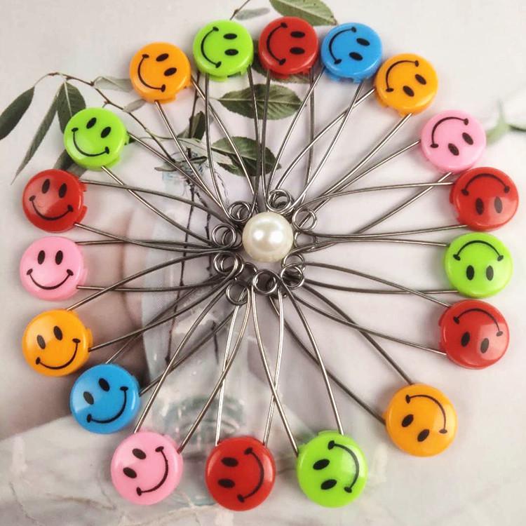 Smiling Face Baby Safety Pins, Plastic, Medium (40mm) & Large (55mm)
