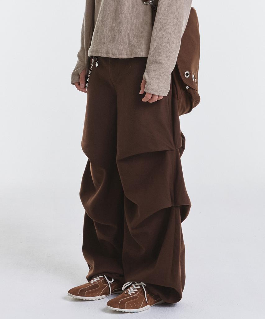 Gicheol Side Tuck Peach Skin Balloon Pants (Brown)