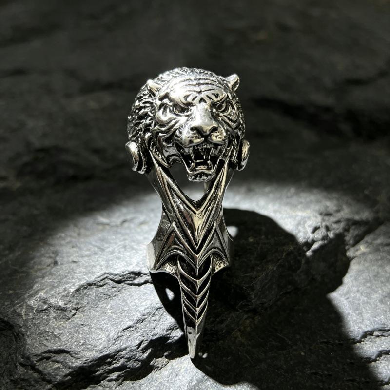 Men's Fashion Skull Finger Rings - Bendable Joint Design In 10 Styles