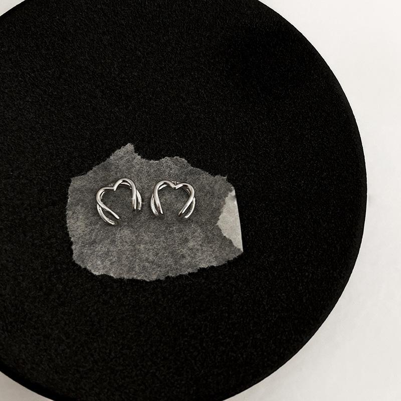 Klipsy na uszy Love, Codzienny wszechstronny, Dwu-noszenie z delikatną regulacją, Małe i świeże geometryczne klipsy na chrząstkę w kształcie serca bez przekłuwania uszu