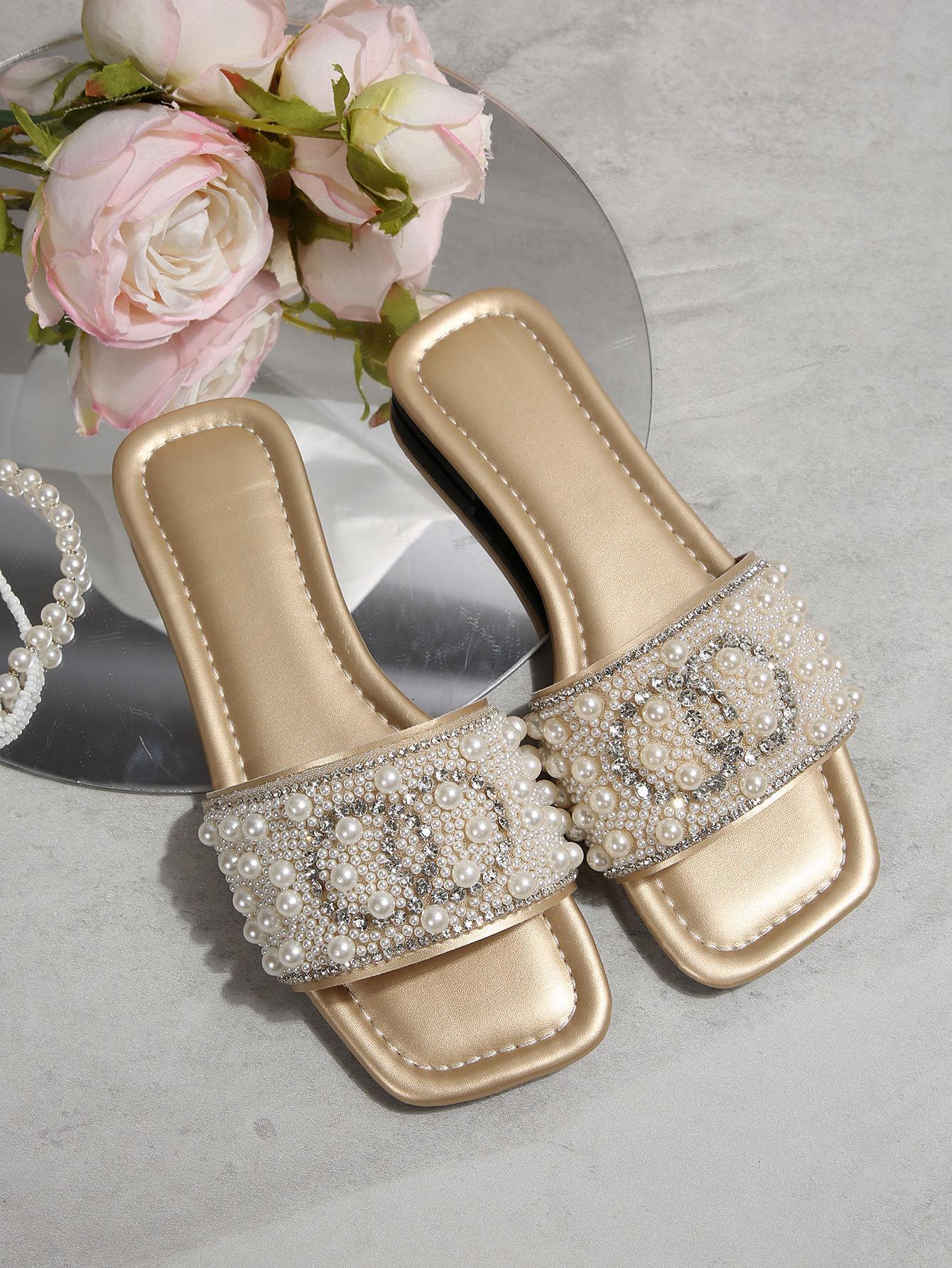 

[Внешняя торговля] Нишевые феи-знаменитости, толстый каблук, крутые шлепанцы, женская летняя обувь, модные уличные шлепанцы на плоской подошве, шлепанцы с одним ремешком 43 золотой