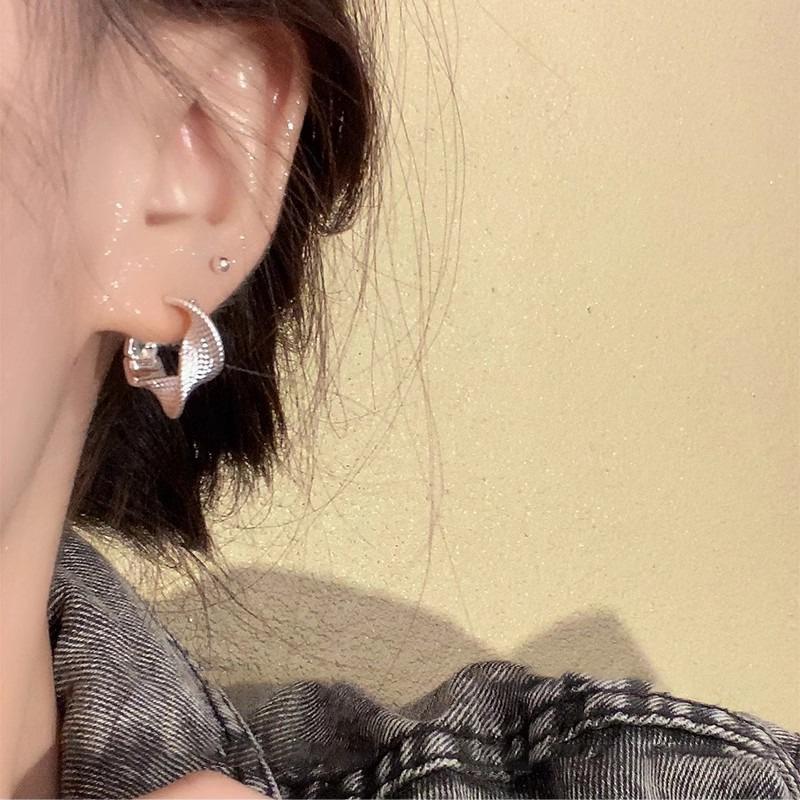 1 Paar Vintage Einfache Geometrische Gedrehte Kleine Kreis Creolen Für Frauen Mädchen Täglich Party Unregelmäßig Texturierter Schmuck