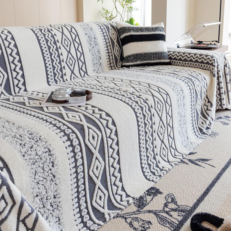 Bohemian Winter Thick Velvet Sofa Towel Multi Functional Dustroof Sofa Towel Cover for Living Room Plush Knee Blanket for Office