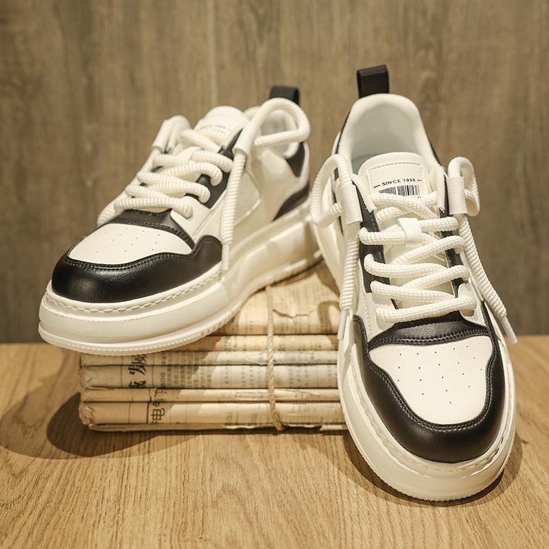 Black and white panda bread shoes platform men's shoes 2025 new breathable little white shoes versatile sports and leisure board shoes trendy shoes