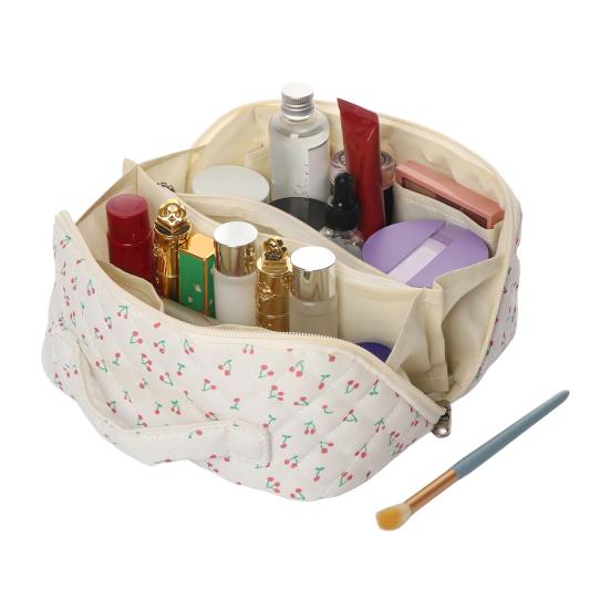 Quilted Floral Makeup Bag 180-Degree Flat Open Travel Cosmetic Organizer Women Large Capacity Toiletry Bag for Vacation Daily Vanity Table Use