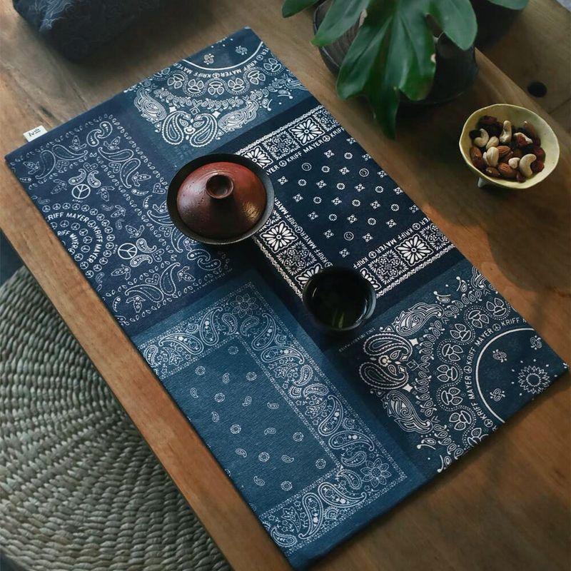 

Светодиодный Хлопок и Лен Утолщенный Принт Чайная Подставка Тканевая Дорожка на Стол Впитывающая Влага Чайная Салфетка Подставка для Чайной Чашки Дзен Китайский Ретро Этнический Стиль On the Blue and Flowers 30*50cm