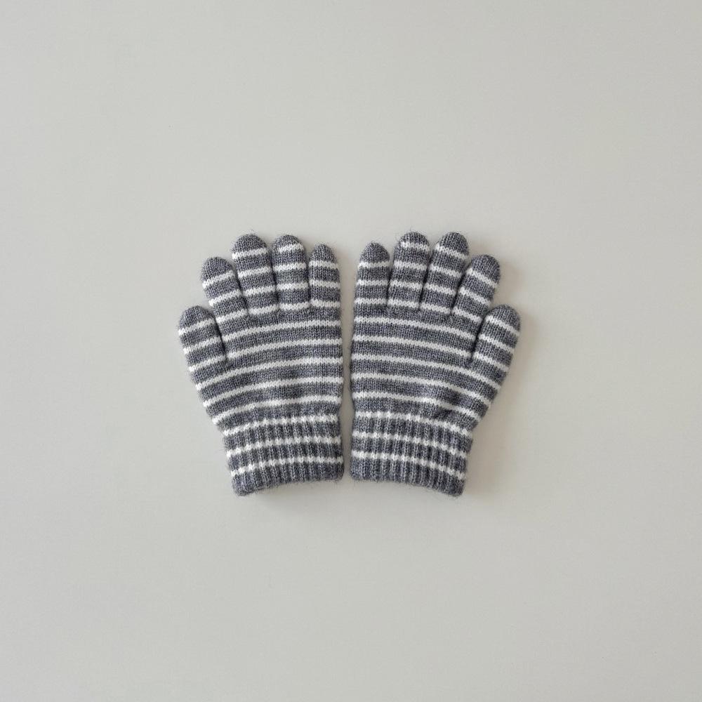 Kids Solid Color Knitted Gloves for 5-10years Students Winter Warmth Outdoor Cycling and Daily Cold Weather Wear Mittens