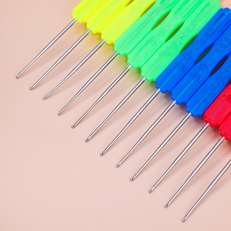 1ks Vysoce kvalitní plastová rukojeť Oboustranný háček na pletení Svetrová jehla DIY Pletací nástroj