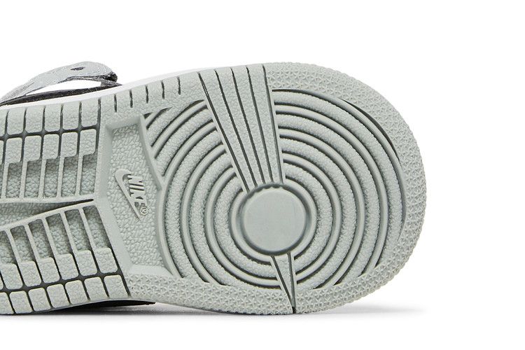 Air Jordan 1 Mid TD 'Light Smoke Grey'