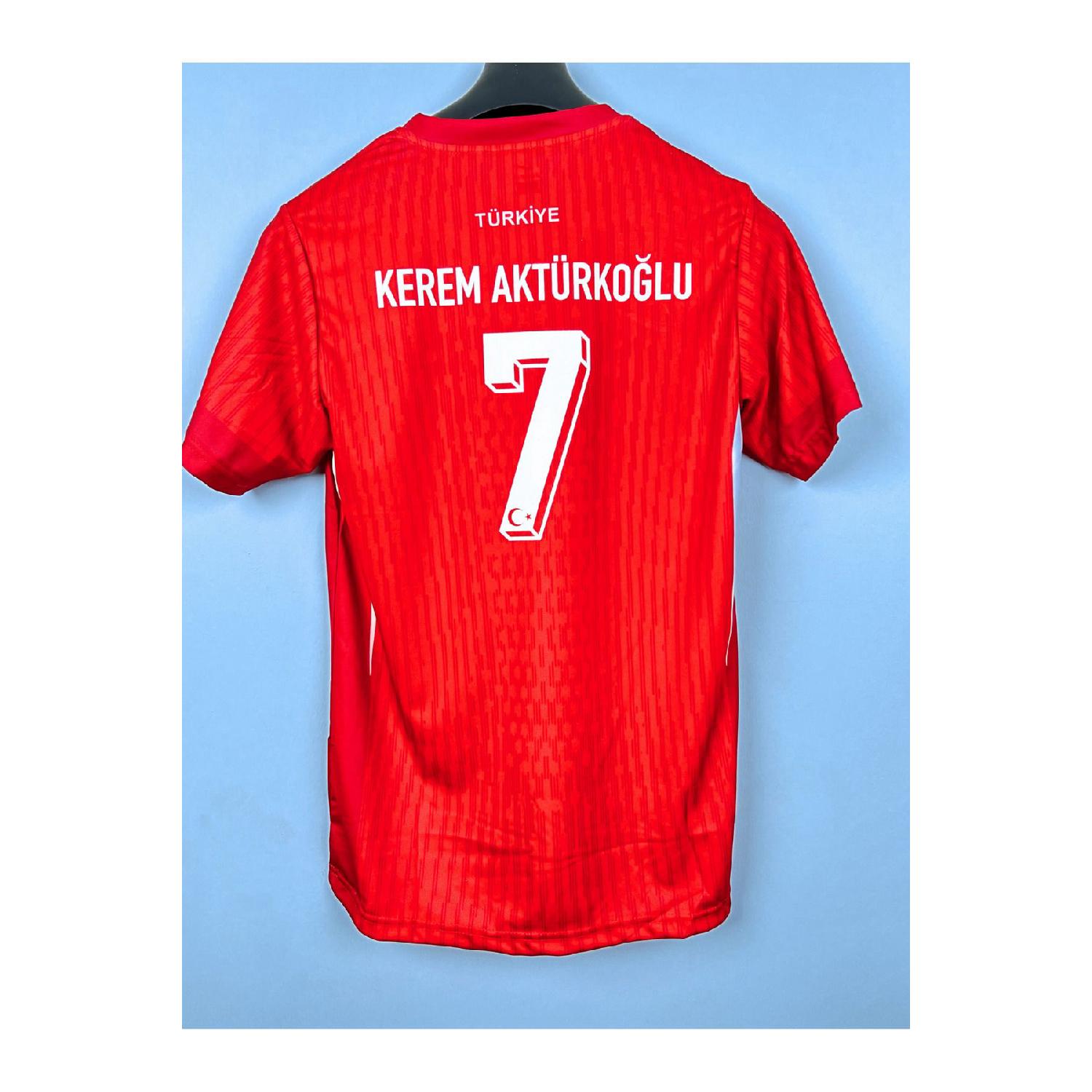

Керем Актрколу Турция Евро-2024 Красная футбольная майка для взрослых S чистый